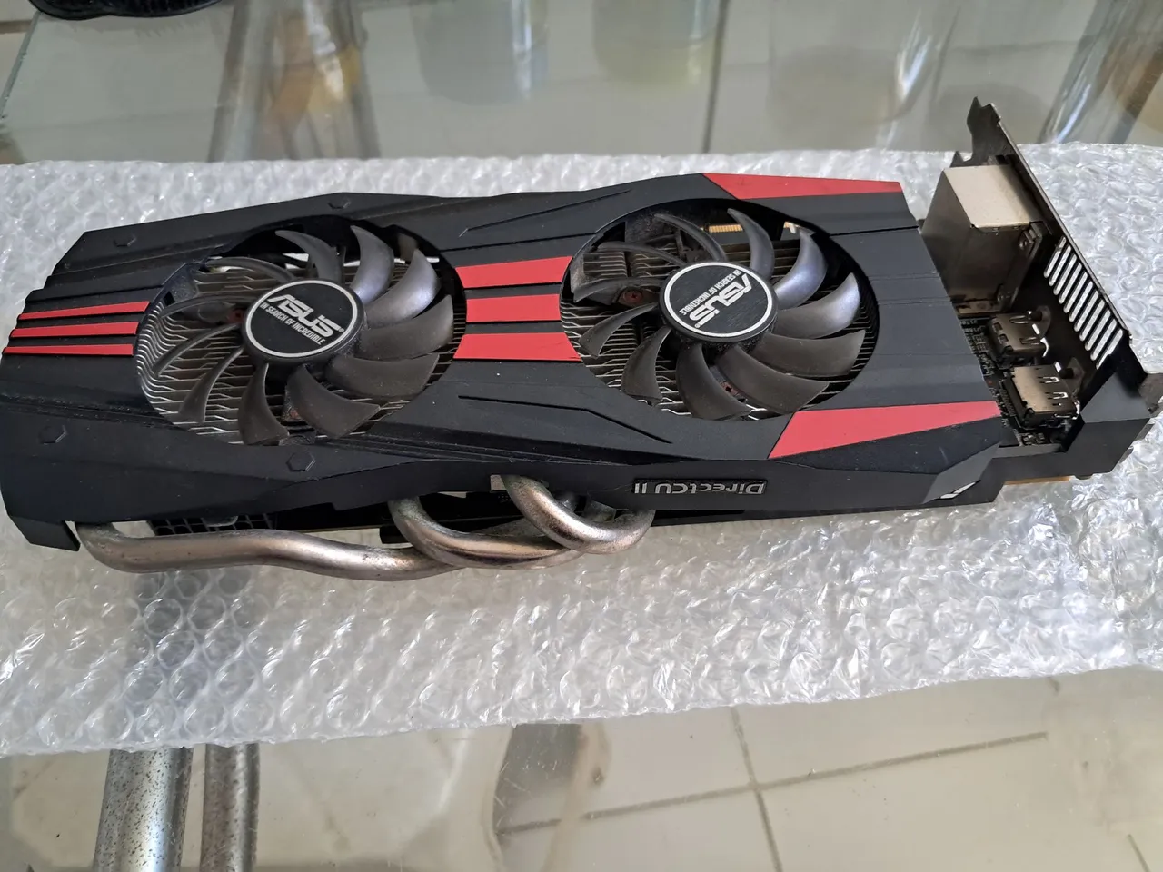 Placa de vídeo Asus R9 270x <br>Liga mas não aparece imagem