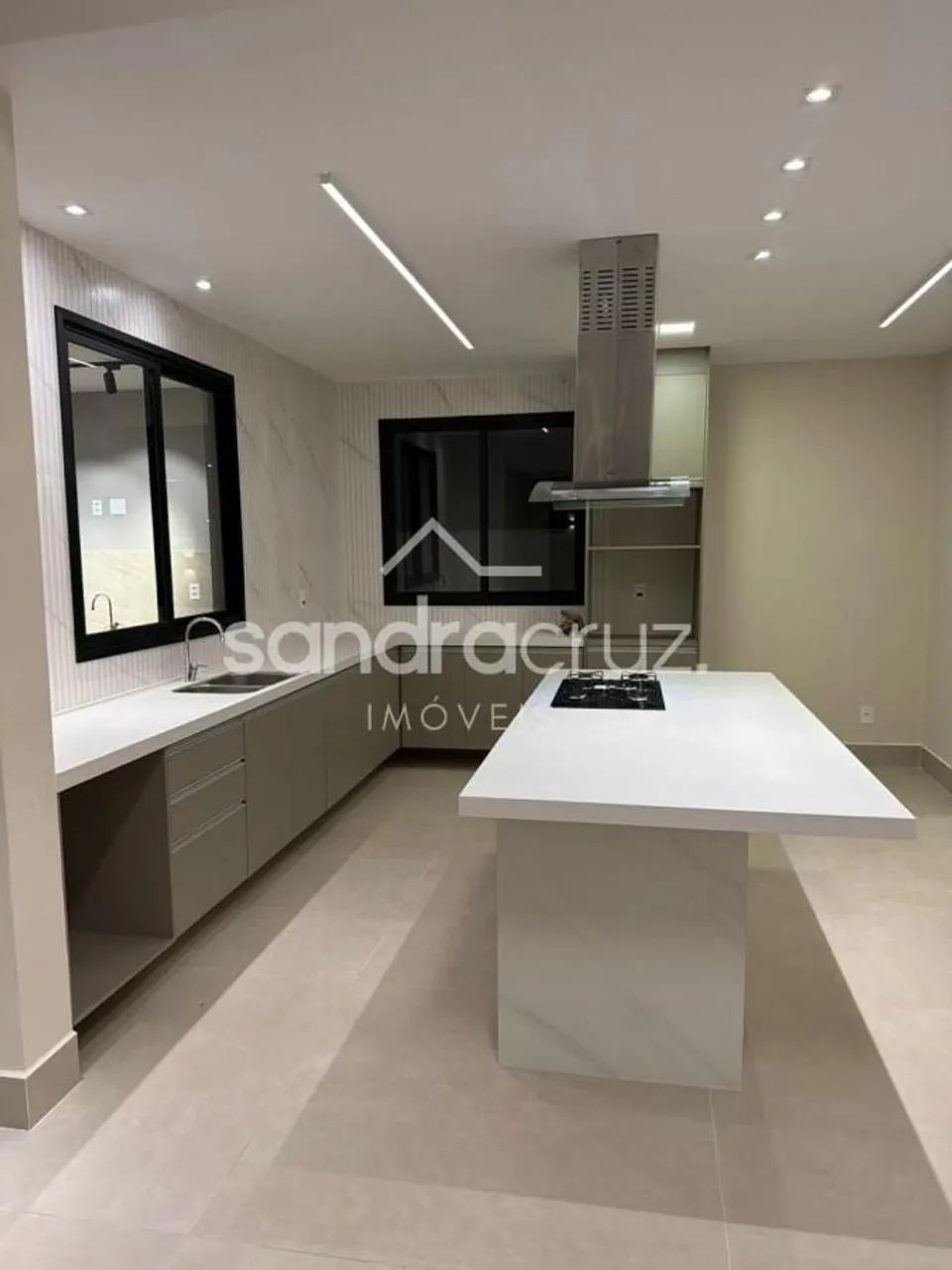 Casa para alugar|Alphaville Jacuhy| Com móveis planejados|330m|4 quartos - Foto 5
