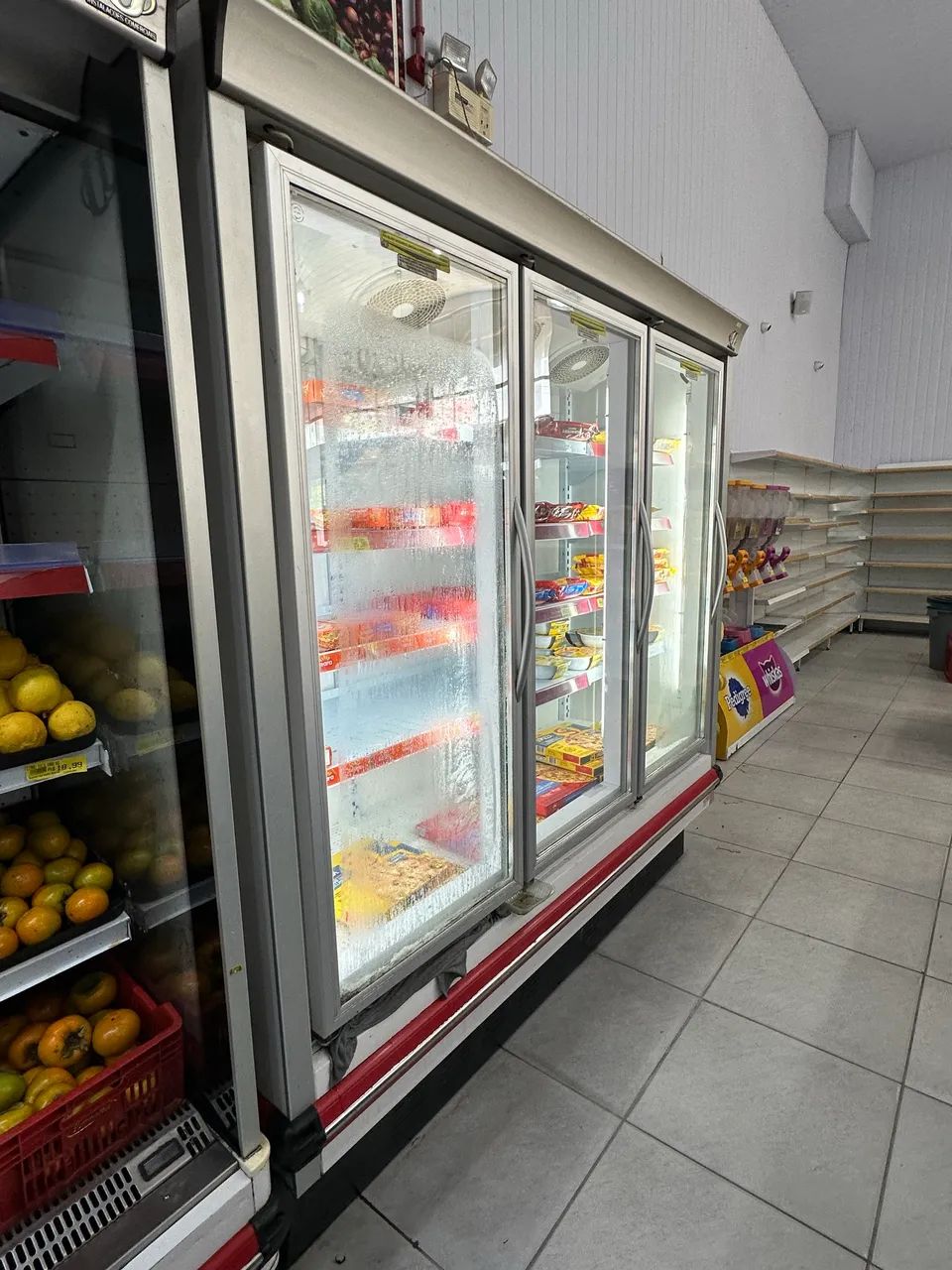 Freezer vertical congelado  - Foto 2