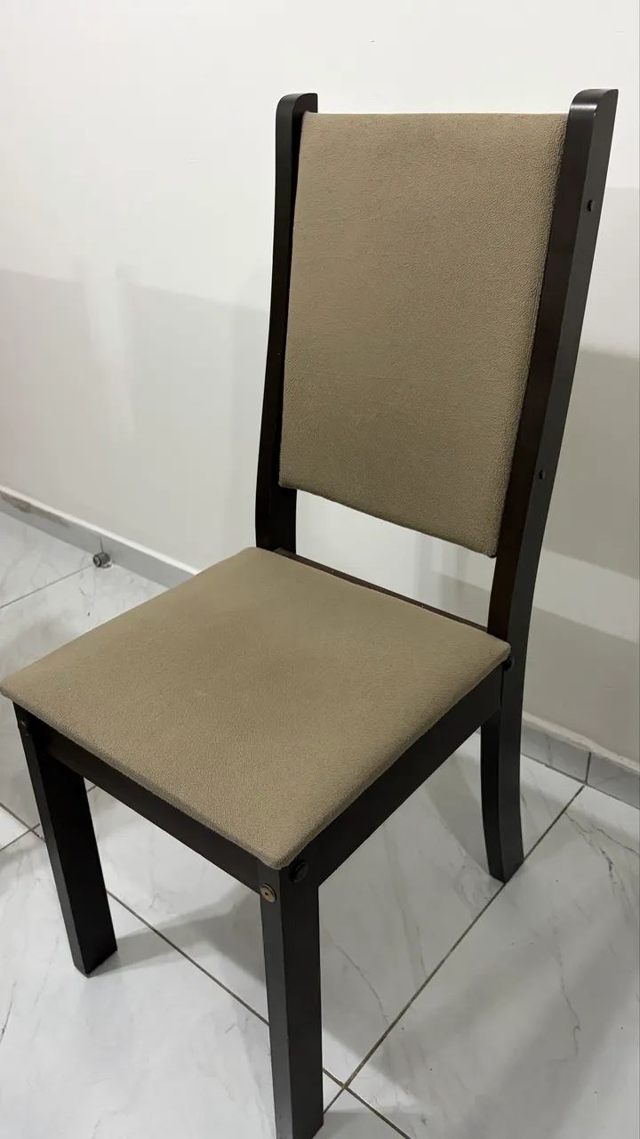 Mesa com tampo de vidro + 6 cadeiras - Foto 5