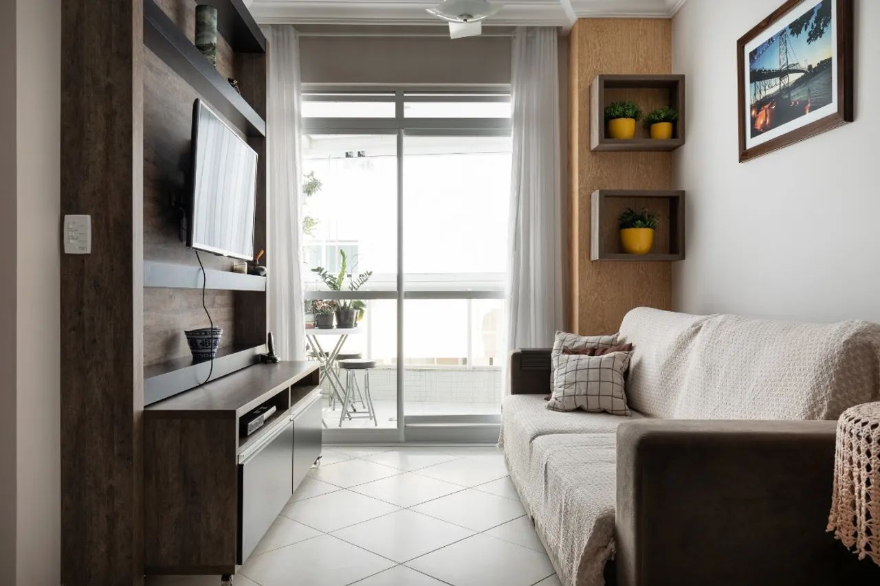 Apartamento de 75 m² com 3 quartos sendo 1 suíte nos Ingleses do Rio Vermelho - Foto 2