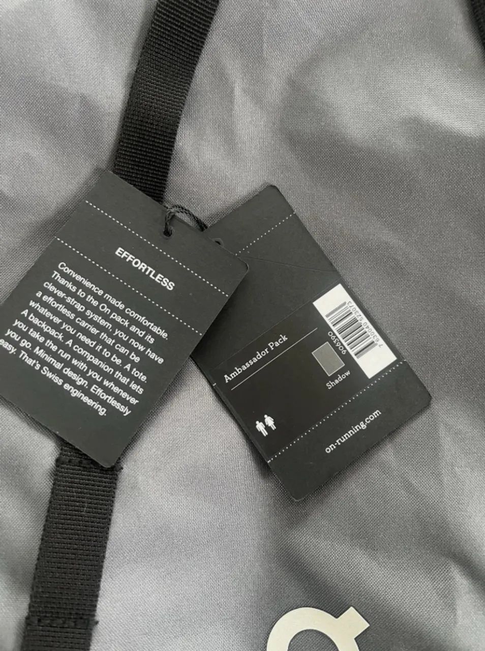 Mochila On Cloud Ambassadors Pack (Cinza e Preta) com Alças Multifuncionais - Foto 4