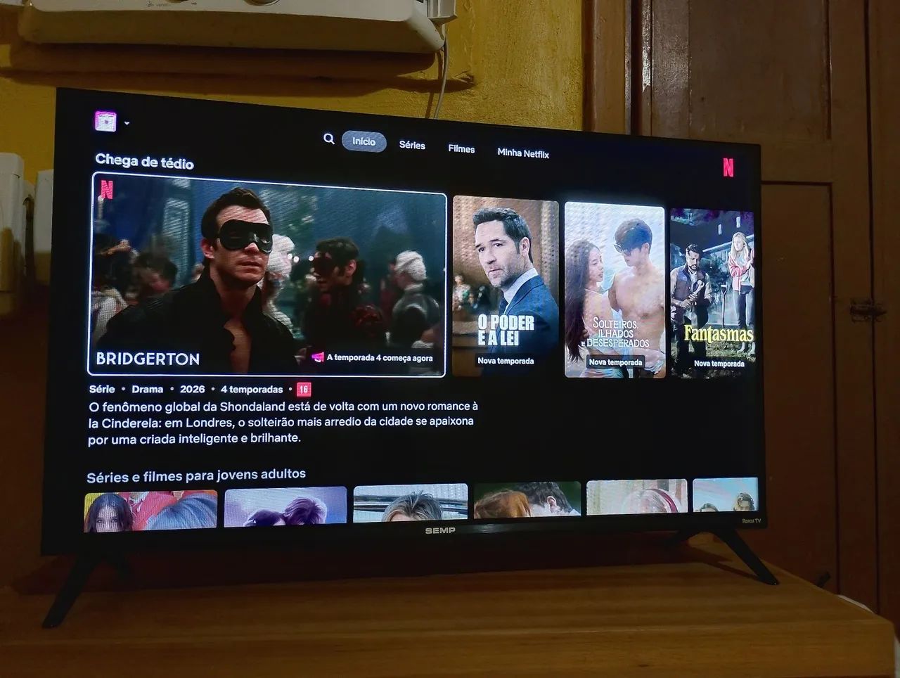 TV 32 polegadas smart Semp  - Foto 2