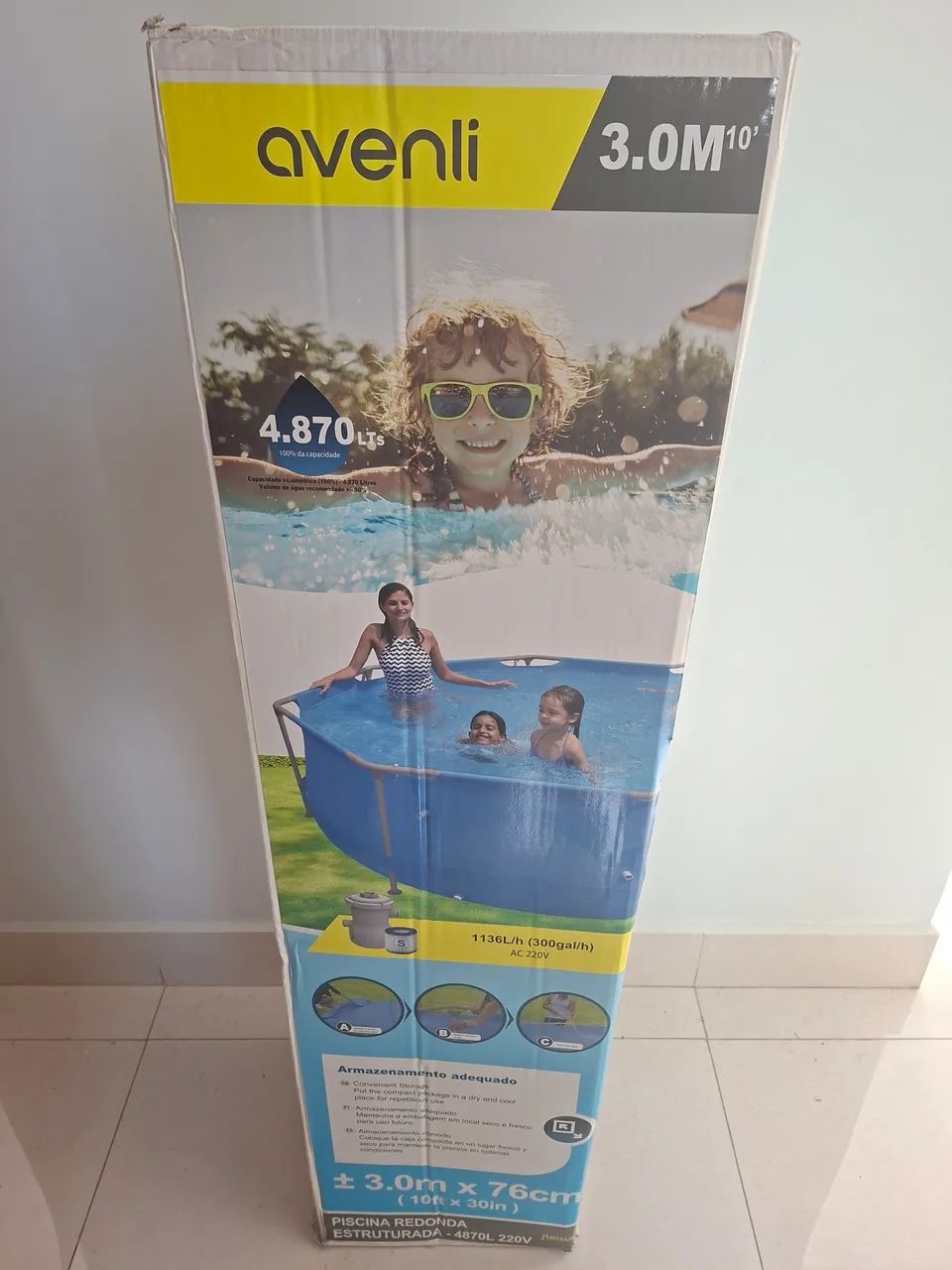 Piscina nova na caixa