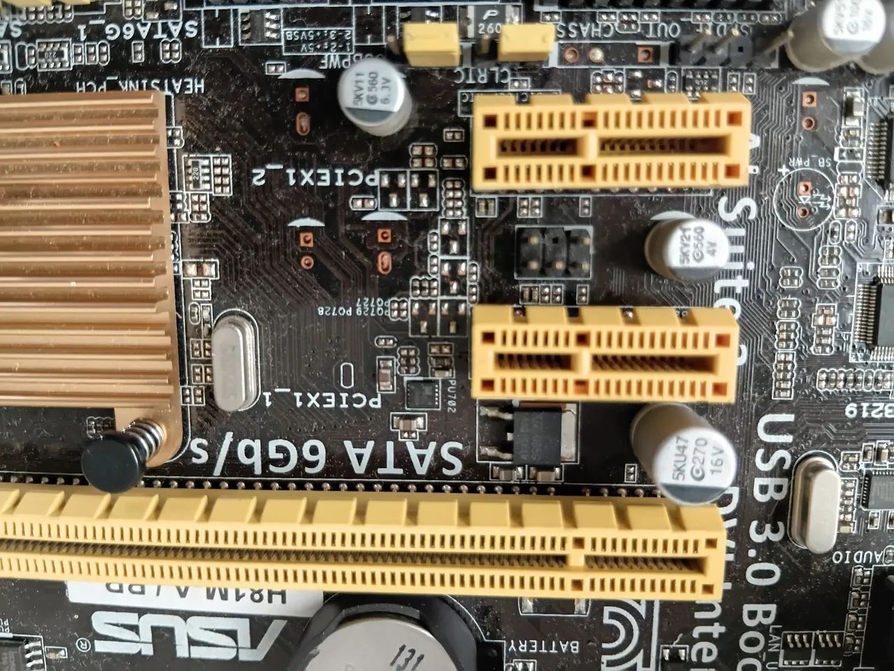 Placa Mãe Asus I3 de 4a Ger. p/ Reparo ou Peças  - Foto 3