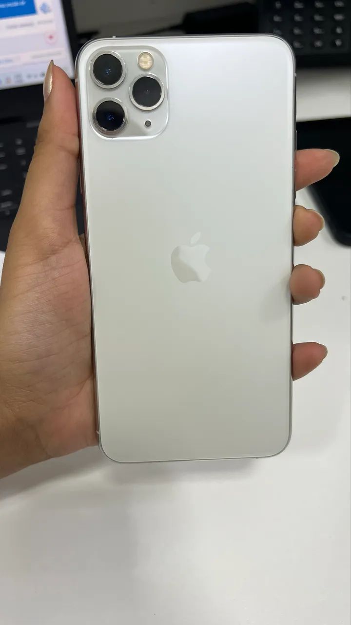 Vendo IPhone 11 Pro Max - Foto 2