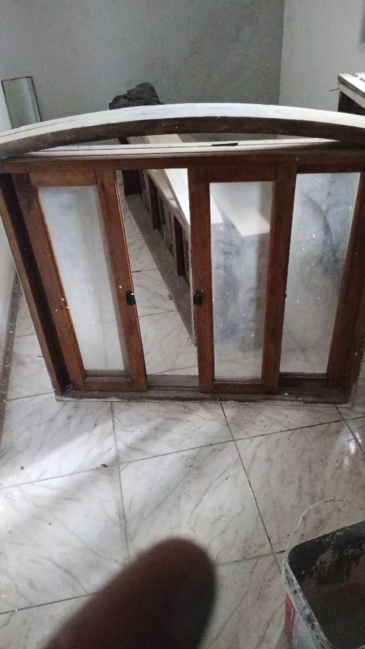 Janelas madeira usadas - Foto 2