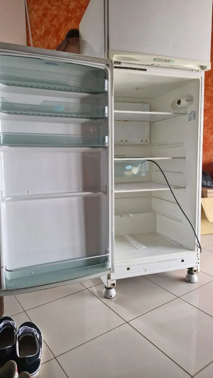Geladeira Electrolux Double D440 440L - Funcionando Perfeitamente - Foto 3