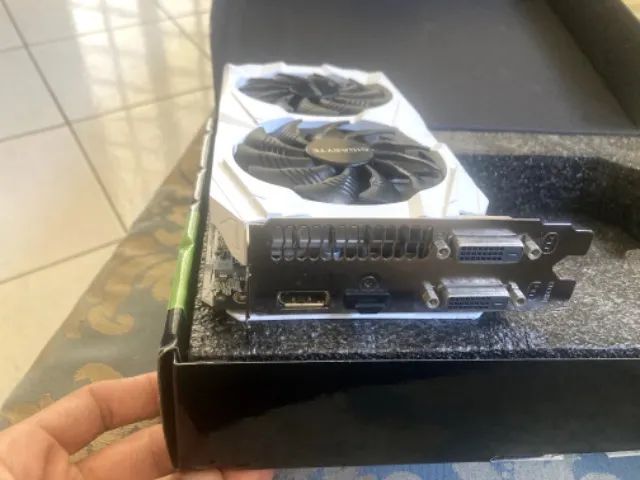 vendo minha gtx 1060 (6 gb) gigabyte edição branca limitada - oportunidade! - Foto 4
