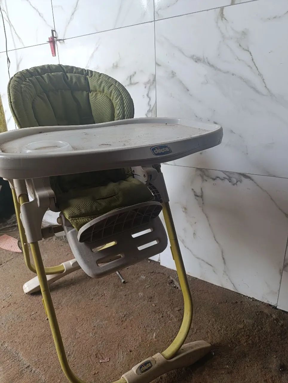 Cadeirinha de alimentação 