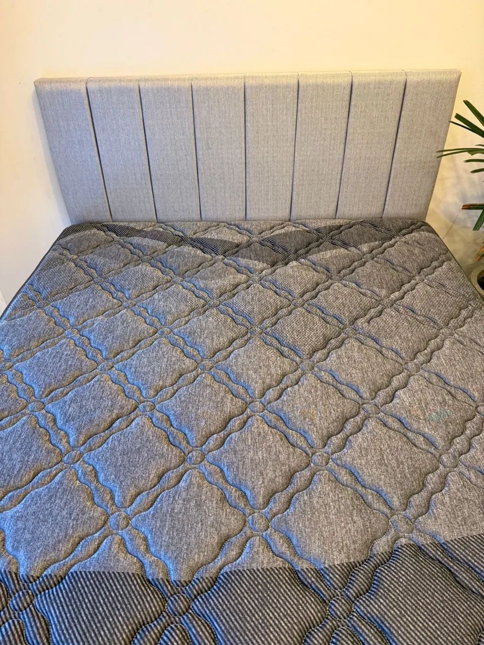 Cama Queen BAÚ COM COLCHÃO E CABECEIRA - Entrego!  - Foto 5