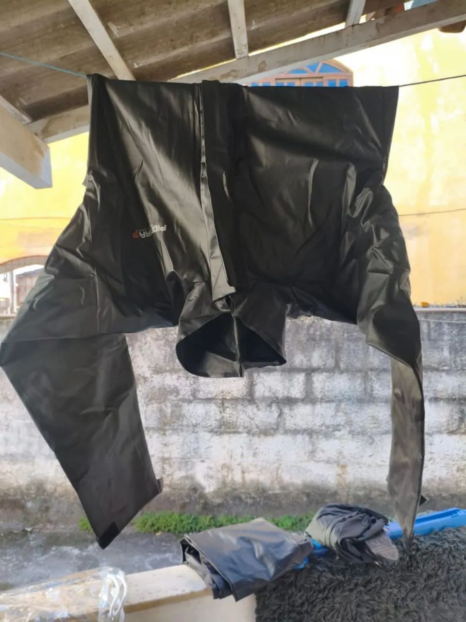 Capa e calça de chuva 