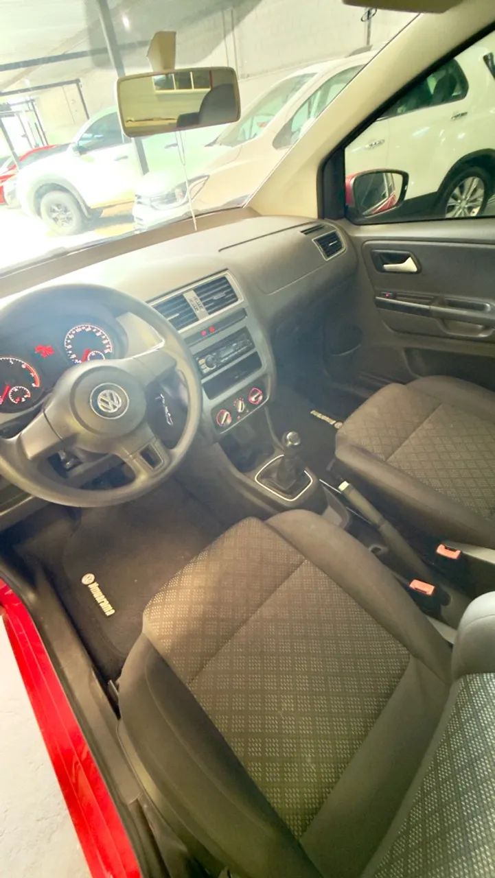Volkswagen Fox Trendline 1.0 Flex 8V 5P 2015 - Foto 3