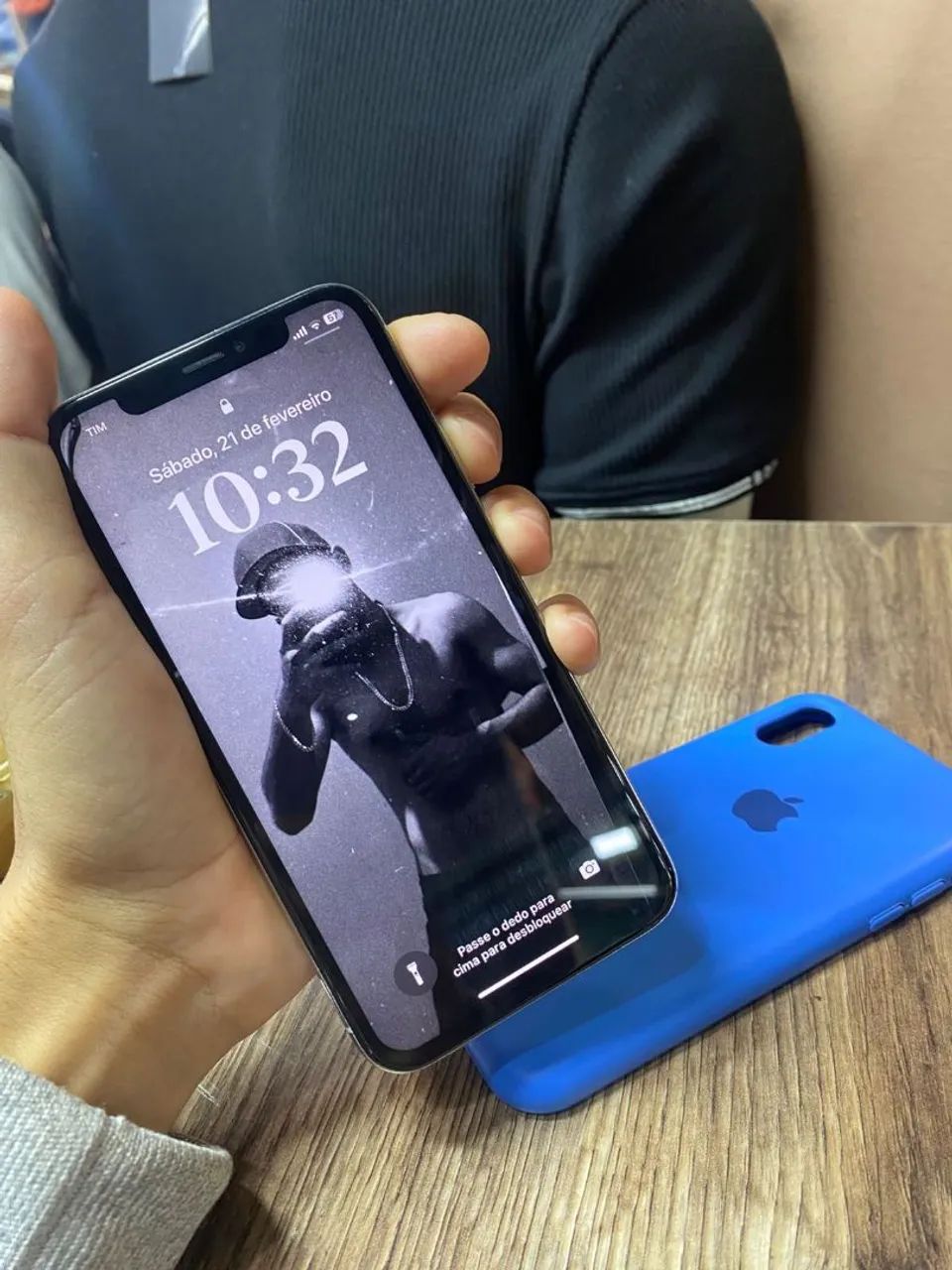 Iphone x(10) 350,nao funciona a Cameira traseirapra arrumar fica barato 