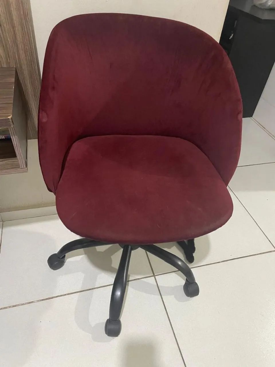 Poltrona Giratória Tok Stok Bordô 