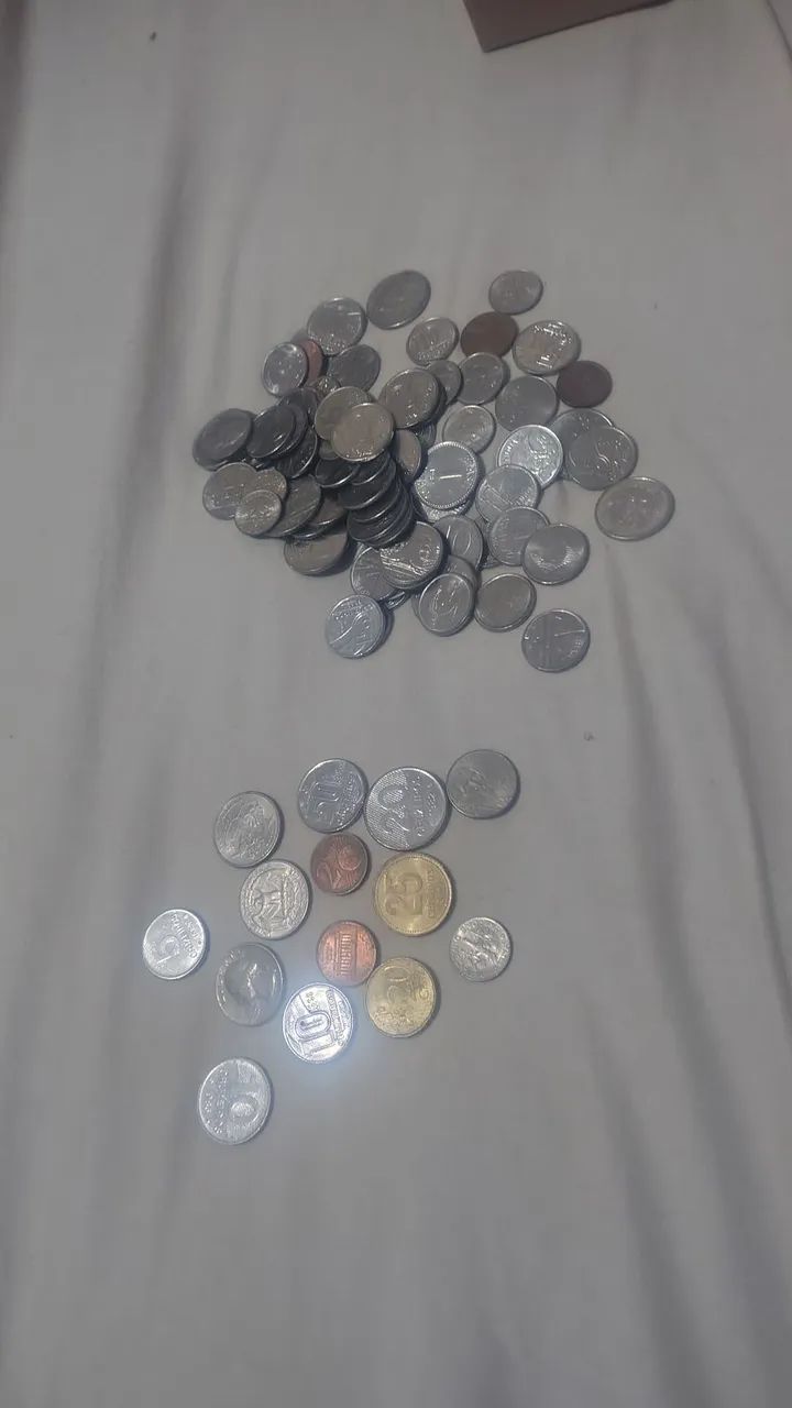 Notas e moedas antigas