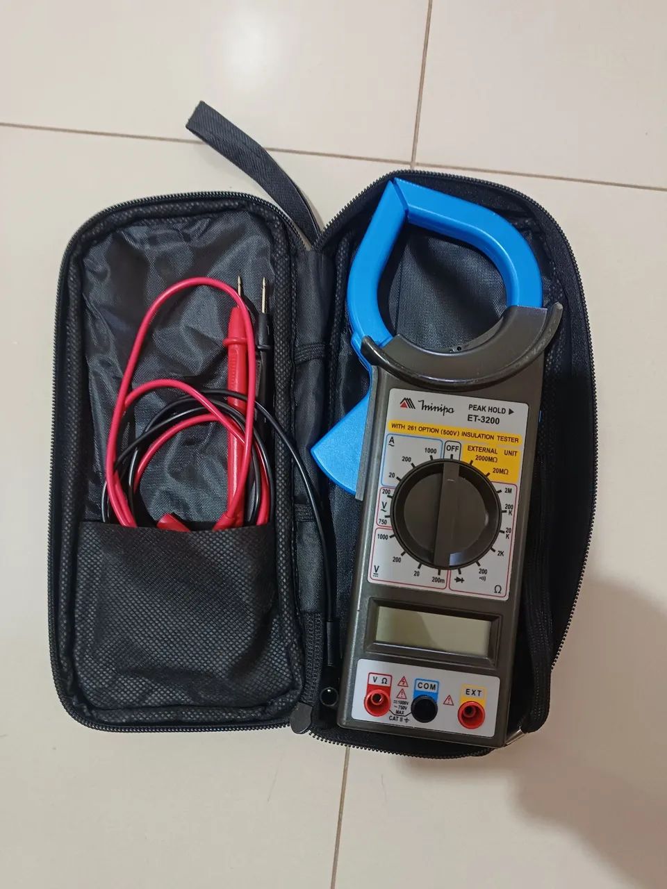 ALICATE AMPERÍMETRO MINIPA ET3200 