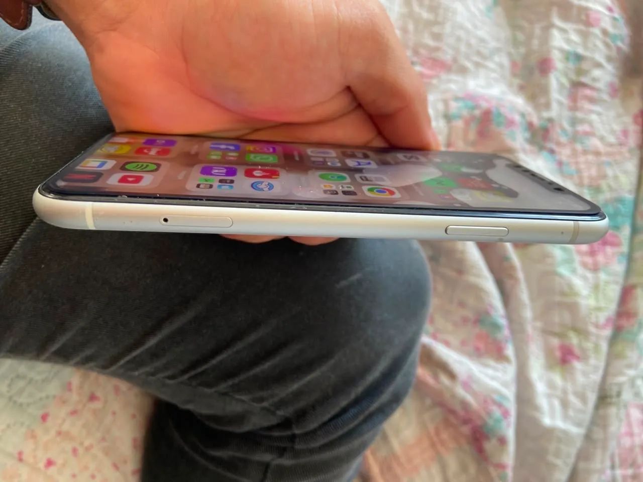 IPHONE XR VENDO OU TROCO POR ANDROID - Foto 4