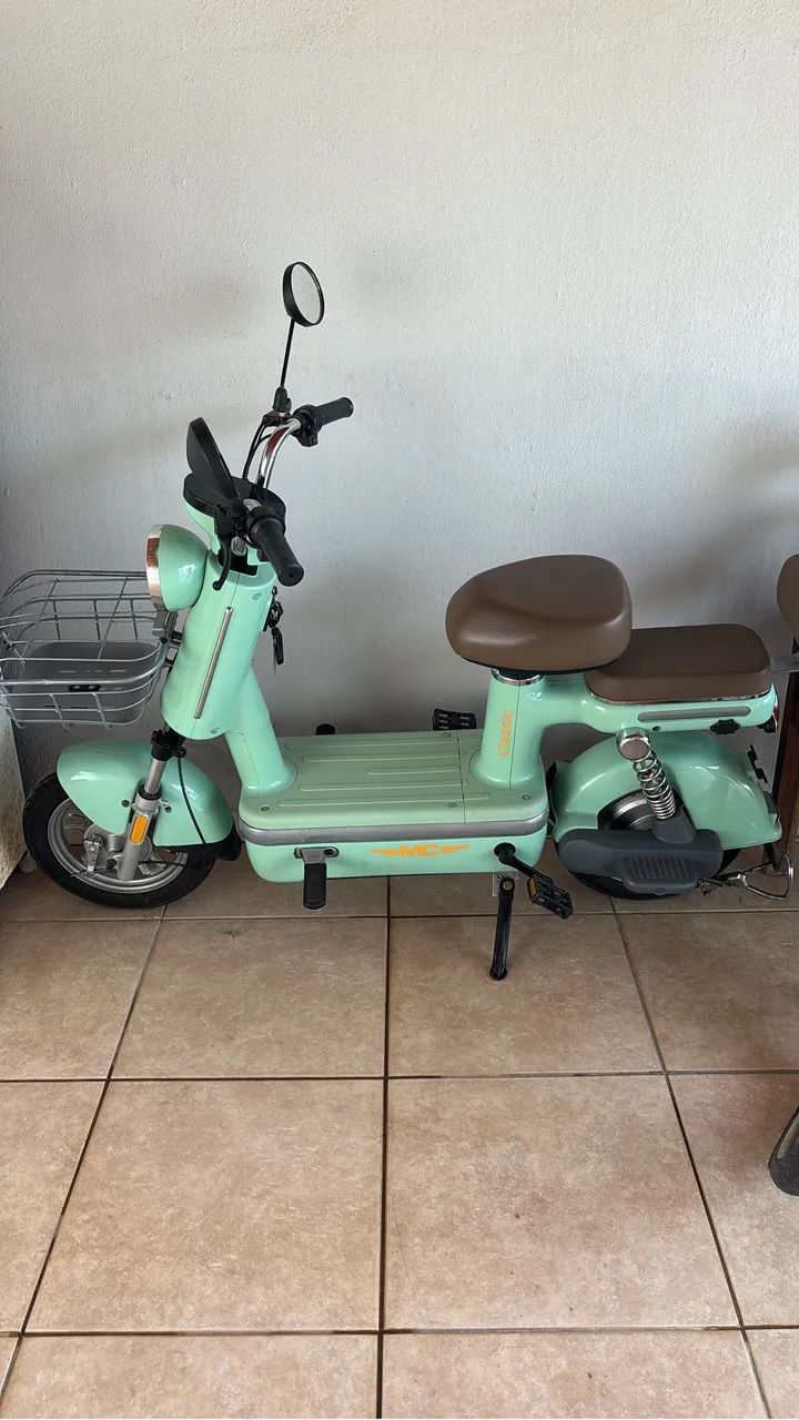 Vendo Motinha elétrica moto chef retrô  - Foto 4