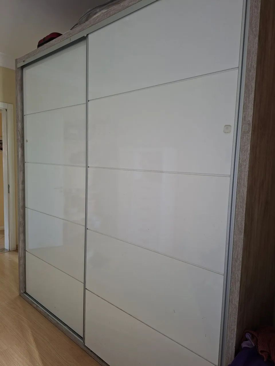 Guarda-roupa casal grande