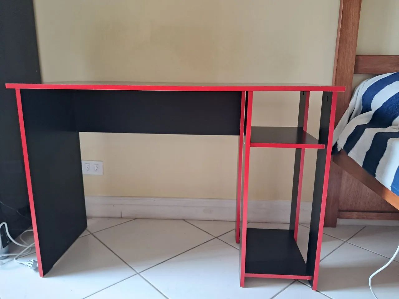 Escrivaninha/Mesa gamer  - Foto 4