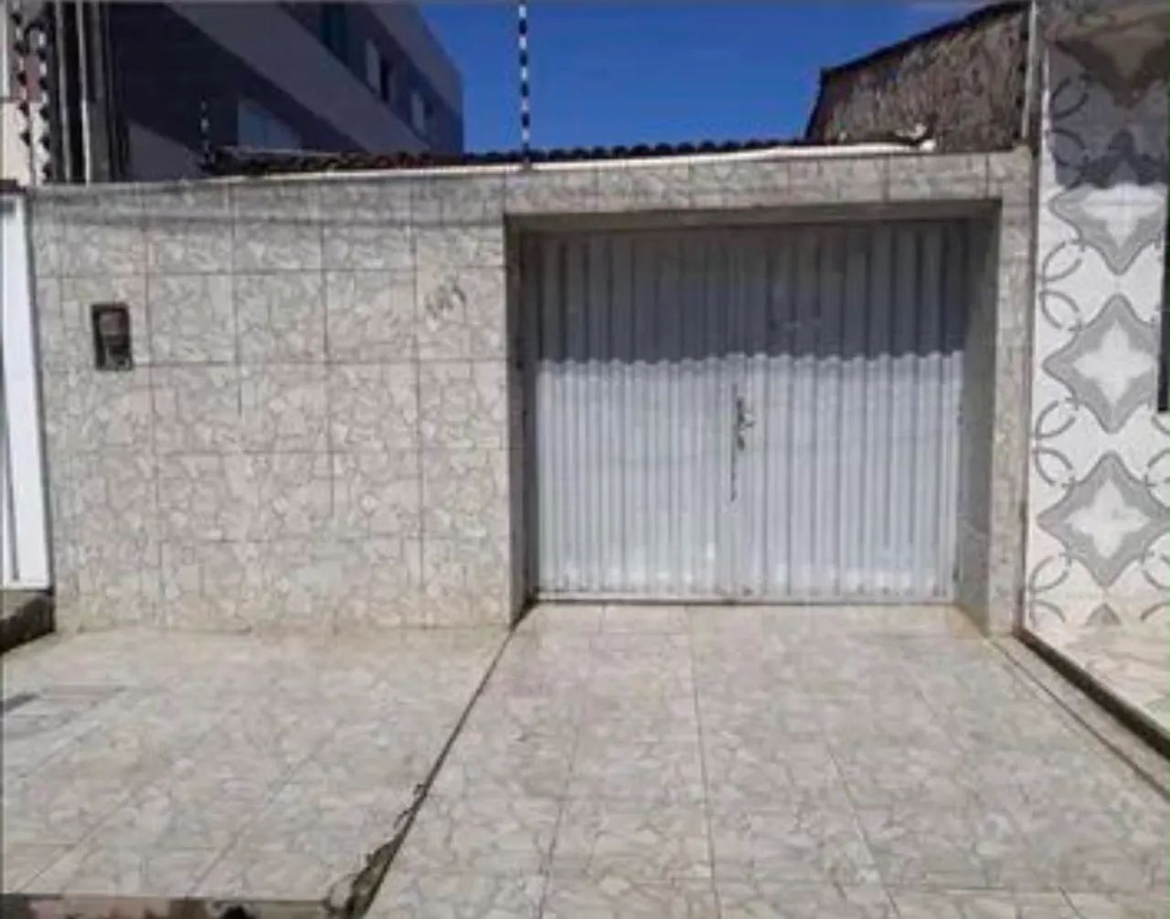 - Casa na Divineia 