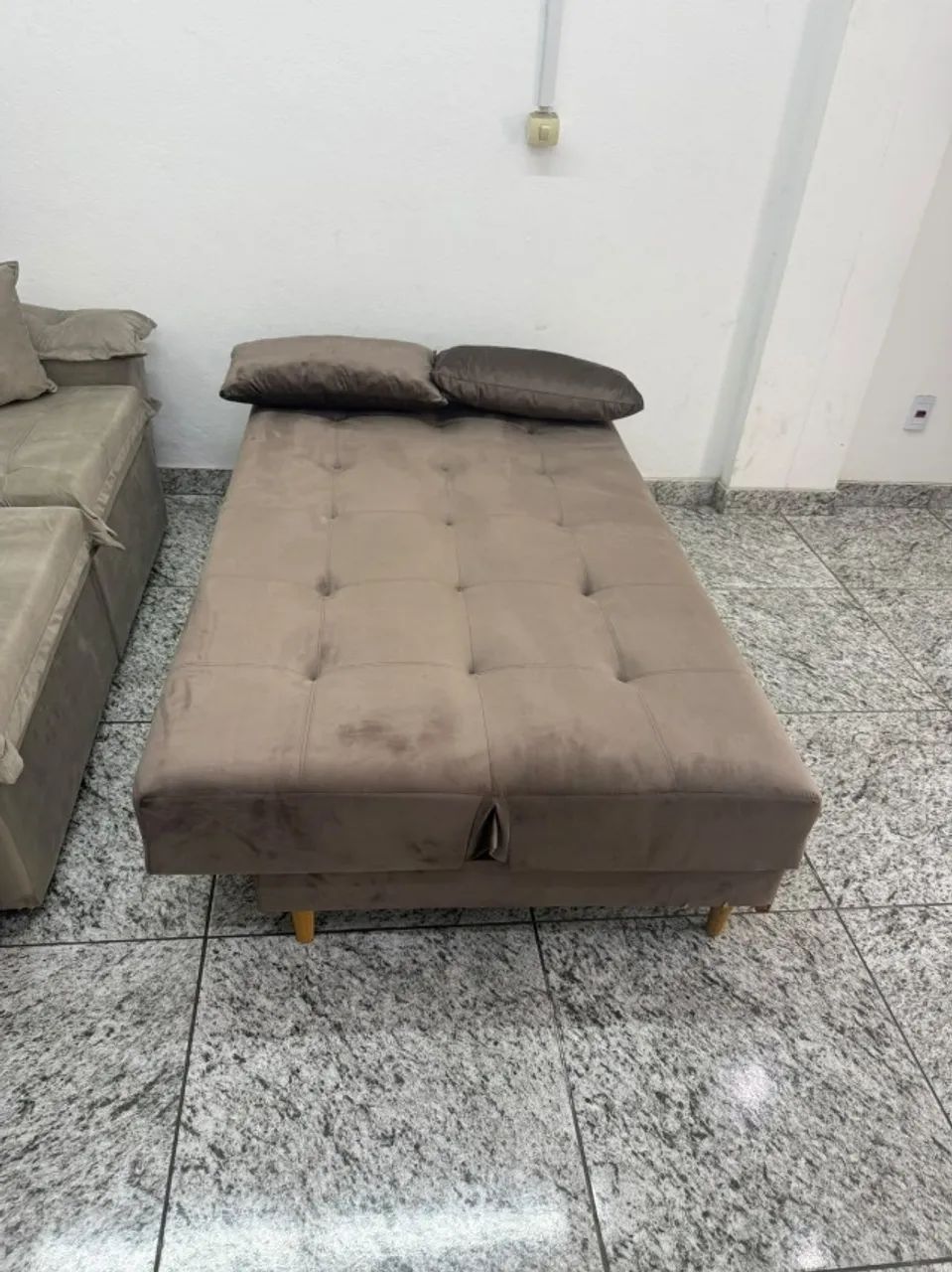Sofá Cama Casal 1,80m Veludo Compacto e Funcional - Foto 4