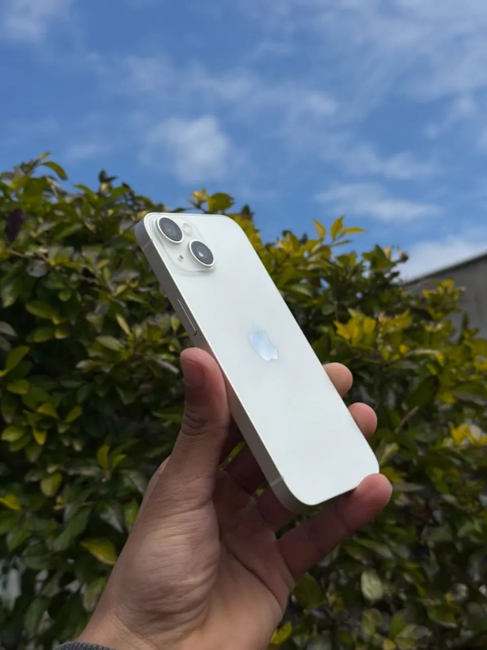 iPhone 14 - White - Foto 2