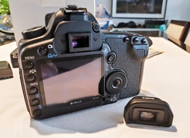 Canon 5D Mark2 (CORPO) Muito nova - Foto 6