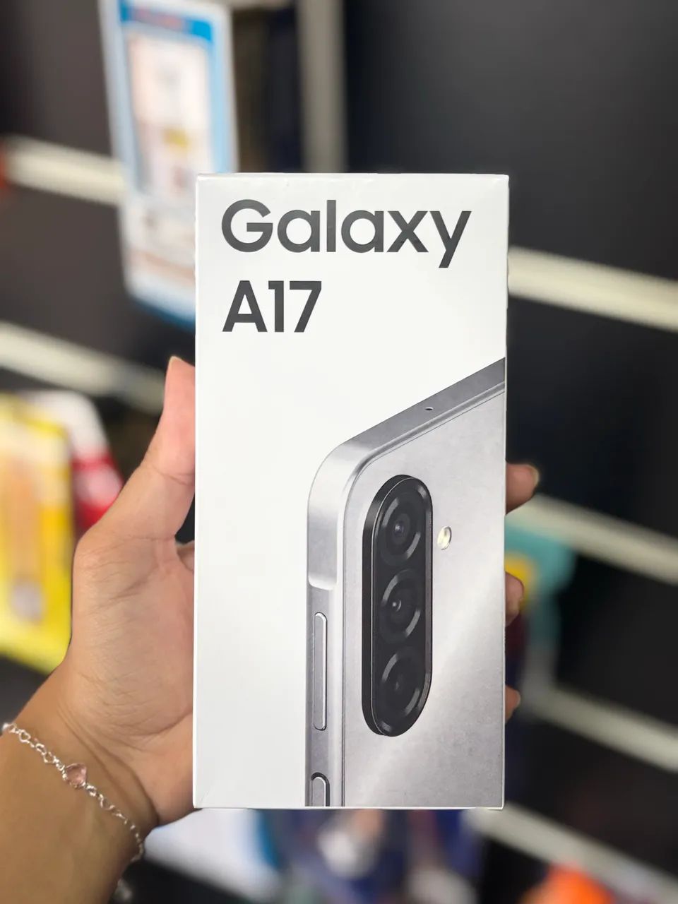 Smartphone Galaxy A71 4GB/128GB - Samsung - Foto 2