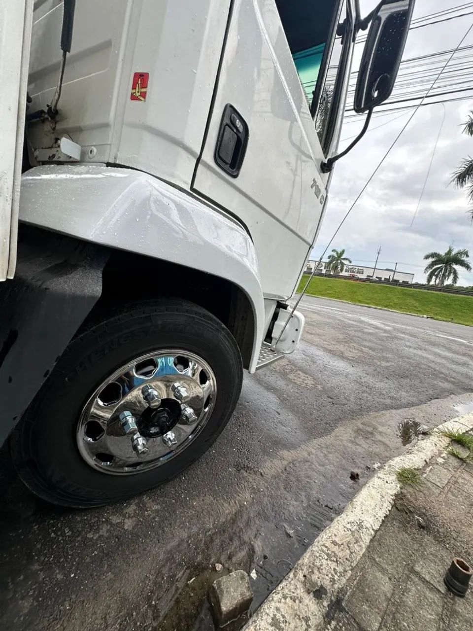 MB 712 Refrigerado  - Foto 4