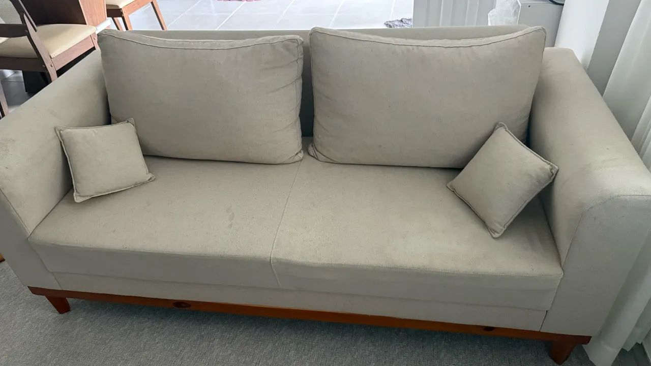 Vendo Sofá living 1,80m - 1 ano de uso 