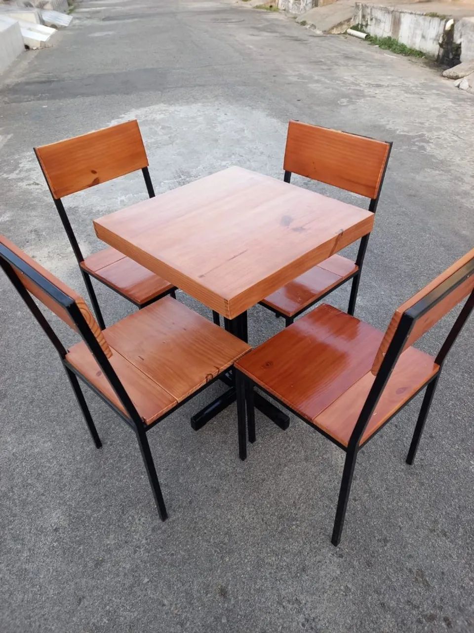 Kit mesa e cadeiras estilo industriais - Foto 3