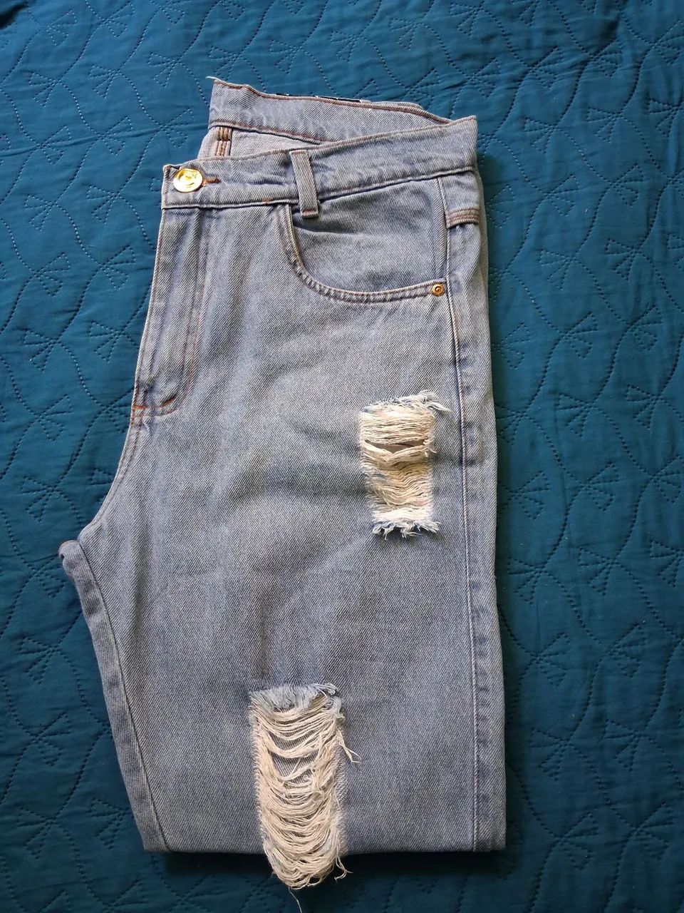Calça jeans feminina - Linda e veste super bem!!!! - Foto 2