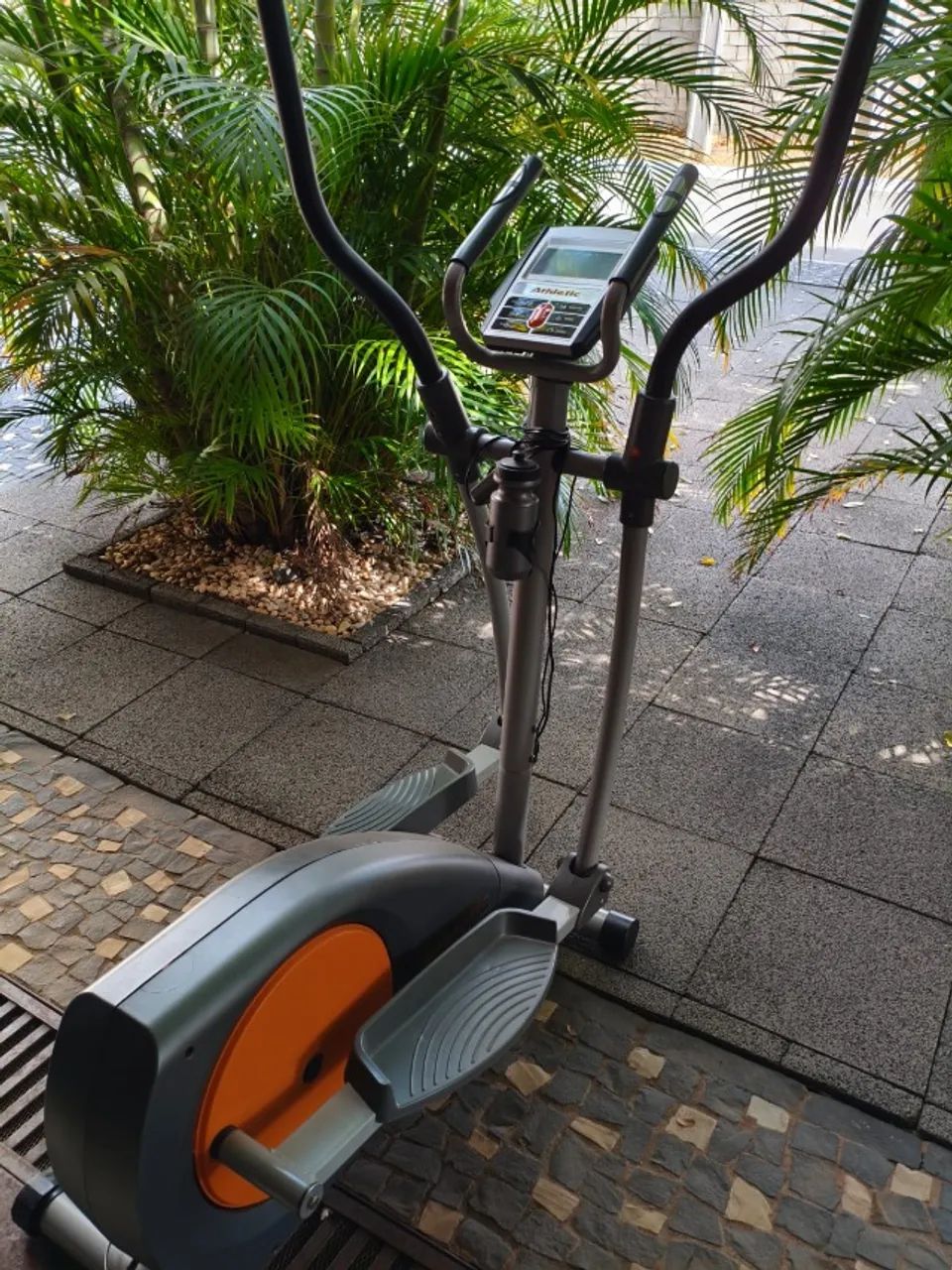 Eliptico Athletic Advanced 460EP - Raramente usado - Foto 2