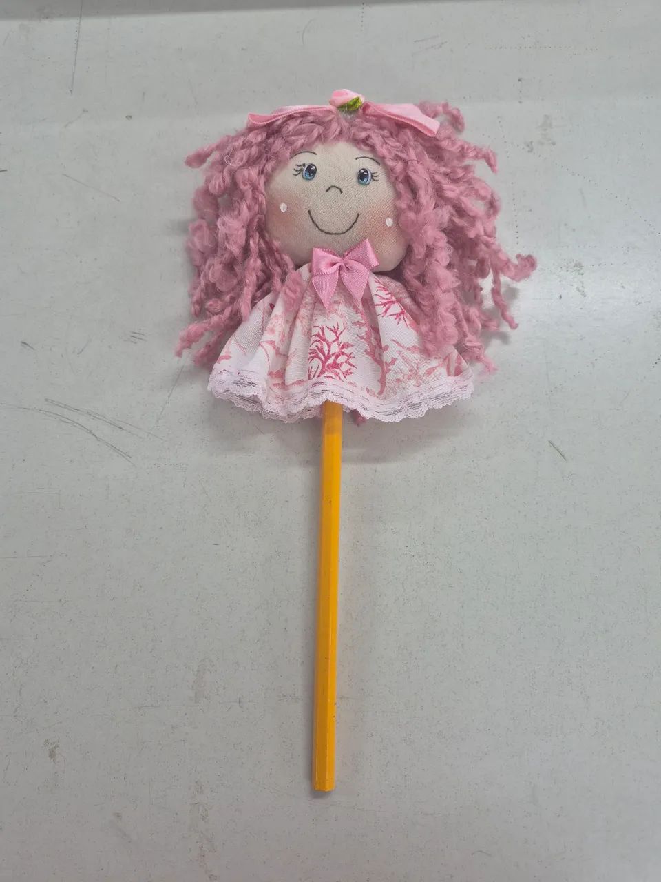 Ponteira para lápis ou caneta de Mini boneca de pano - Foto 5
