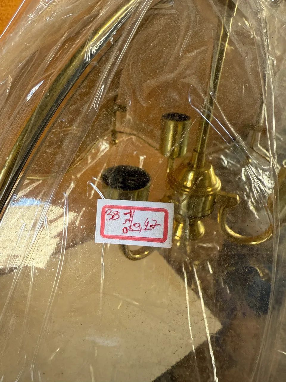 Par de lustres dourados - Foto 5