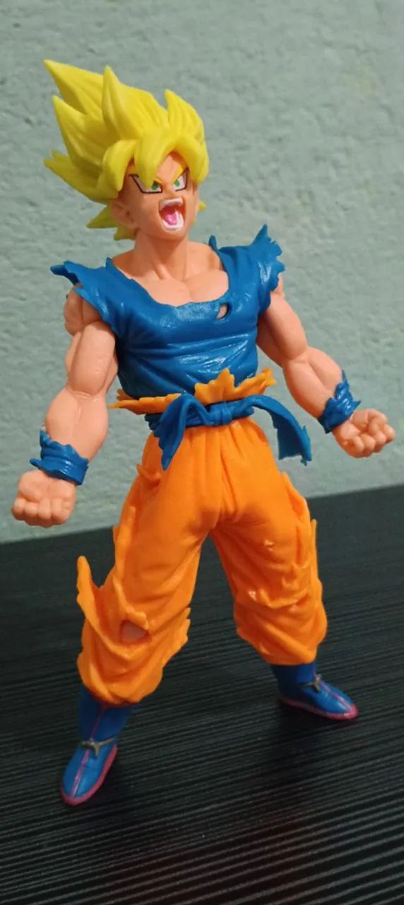 Boneco GOKU SSJ 2 Estatueta  - Foto 5