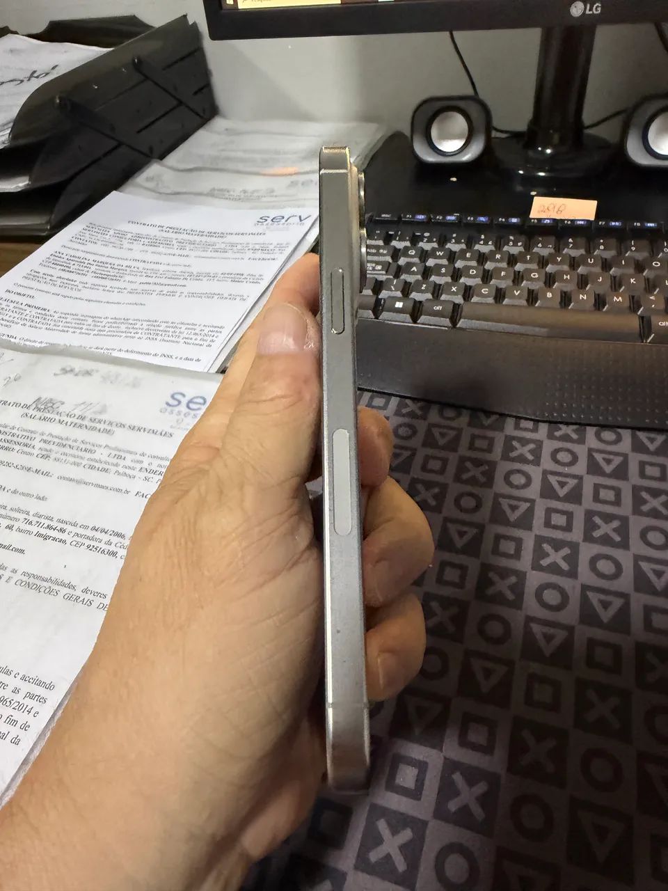 iPhones 15 Pro Max 256 - Foto 2