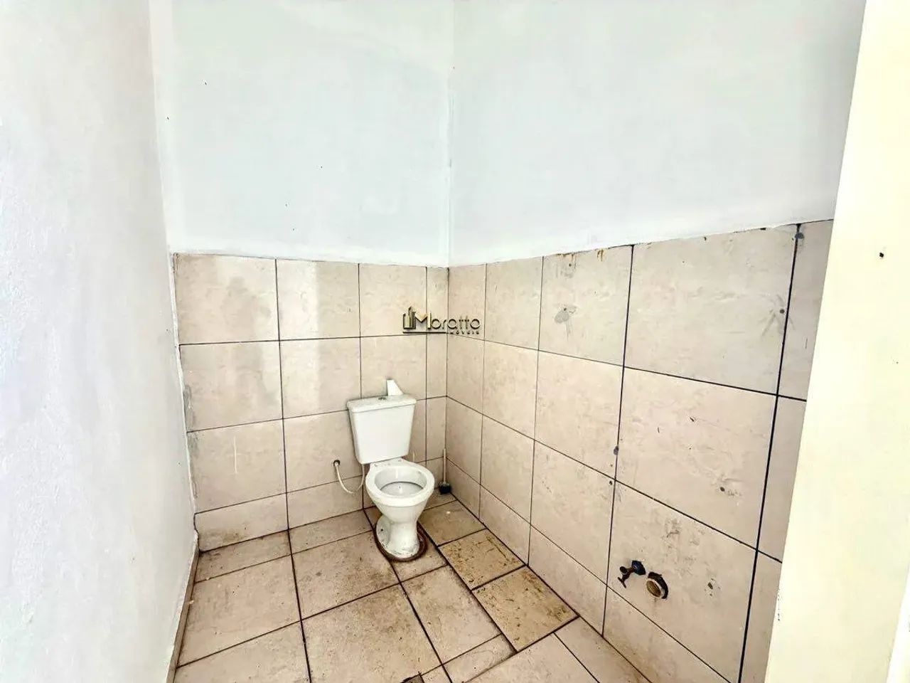 Galpão Comercial de 100 m² com Banheiro | Espaço Ideal para o Seu Negócio - Foto 4