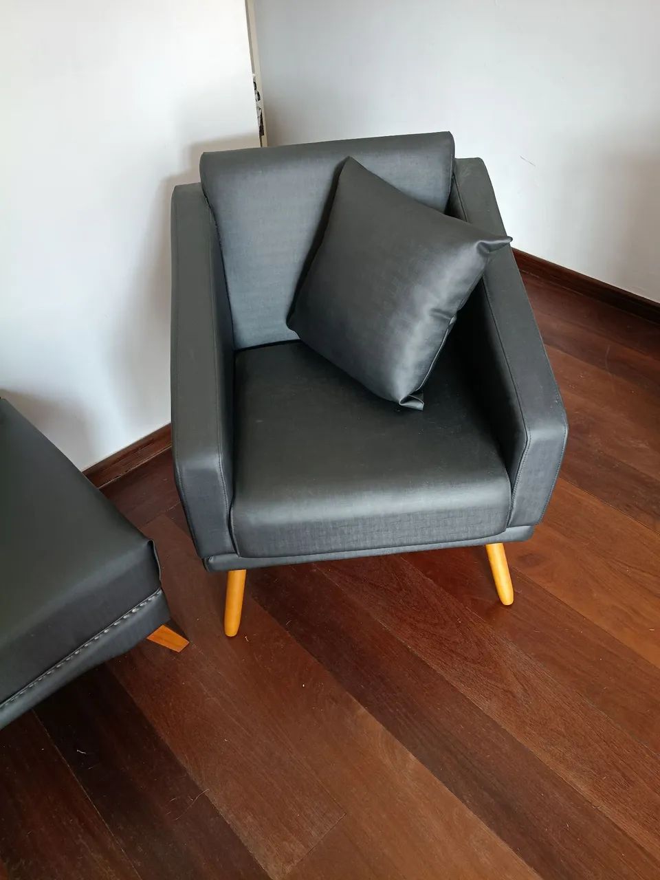 Conjunto de poltronas para sala o cuarto - Foto 3