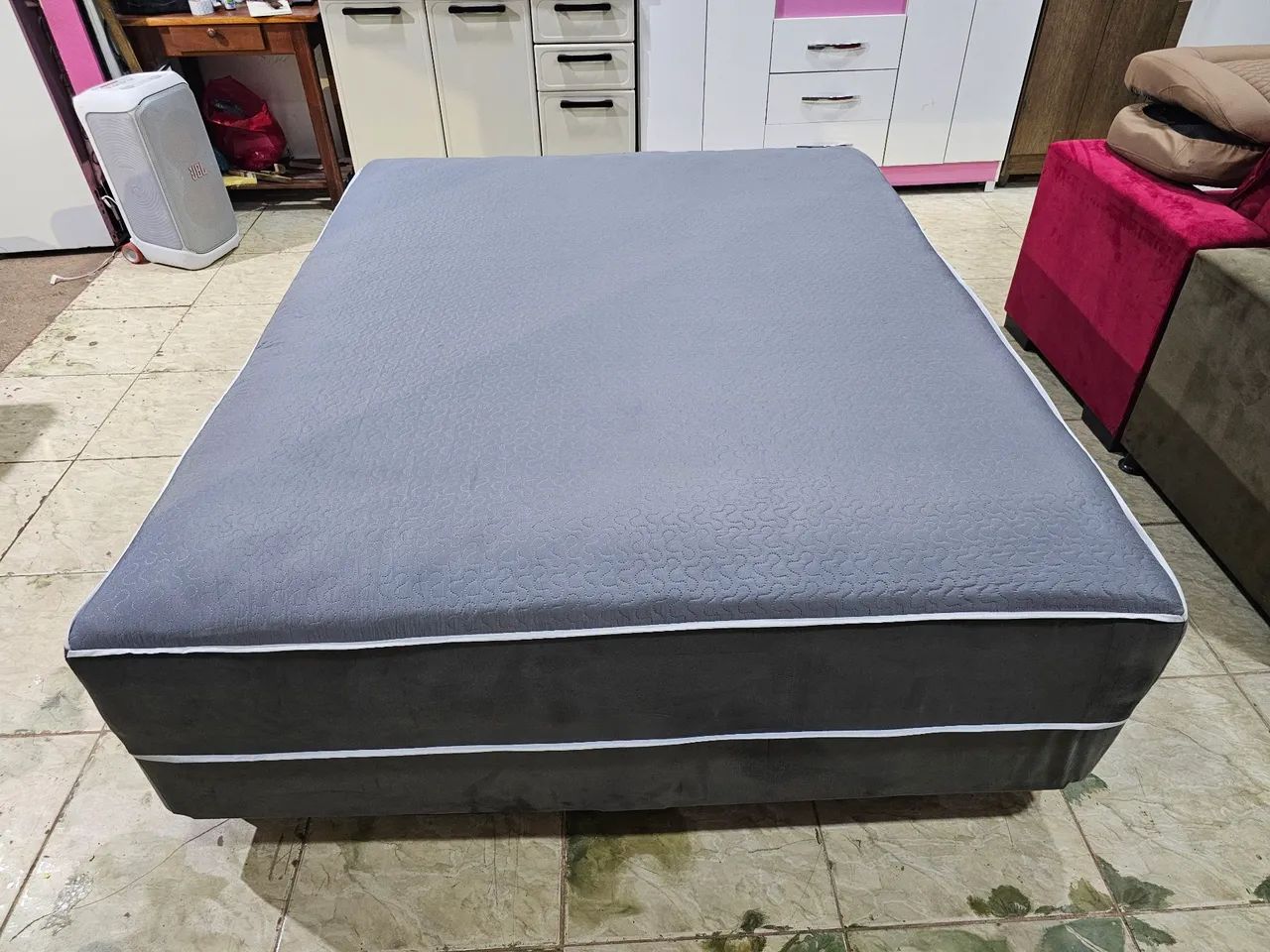 Cama queen unibox nova Molas ensacada 