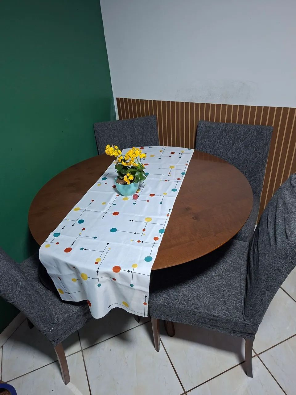 Mesa com 4 cadeiras  - Foto 3