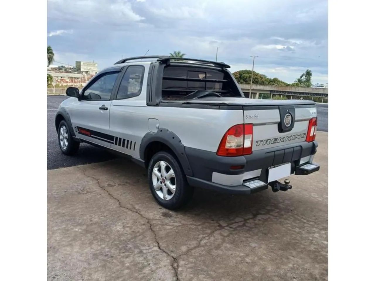 Fiat Strada Trekking 1.6 16V Flex CD 2013 - Foto 4