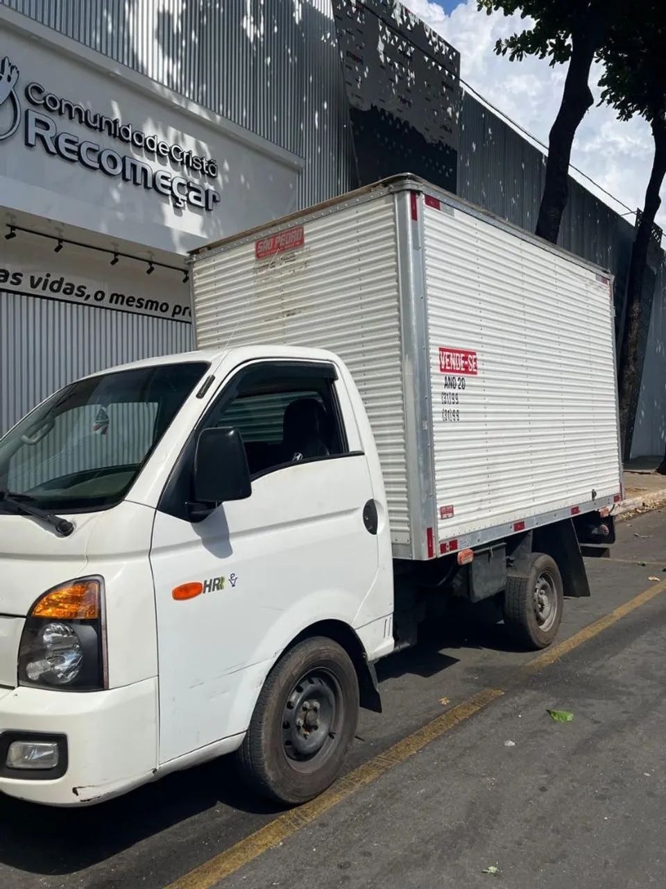 Hyundai HR 2020 com Baú carga seca - Foto 3