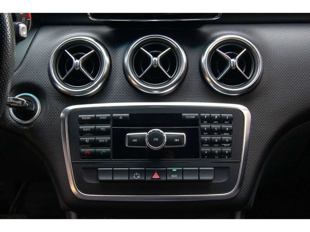 Mercedes-Benz Classe A A-200 A 200 1.6 Turbo, foto 14 de 16