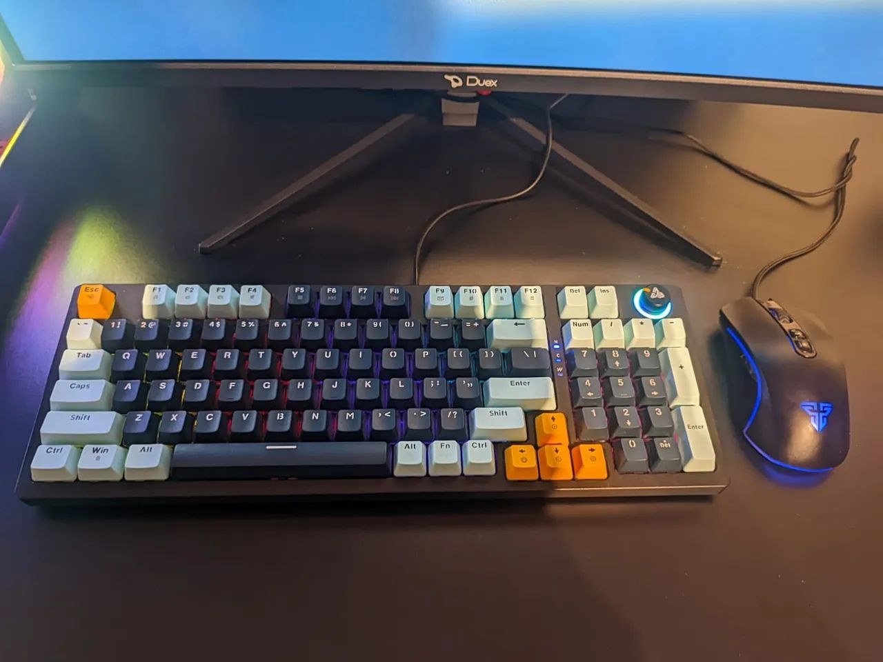 Teclado e Mouse para computador com cabo USB
