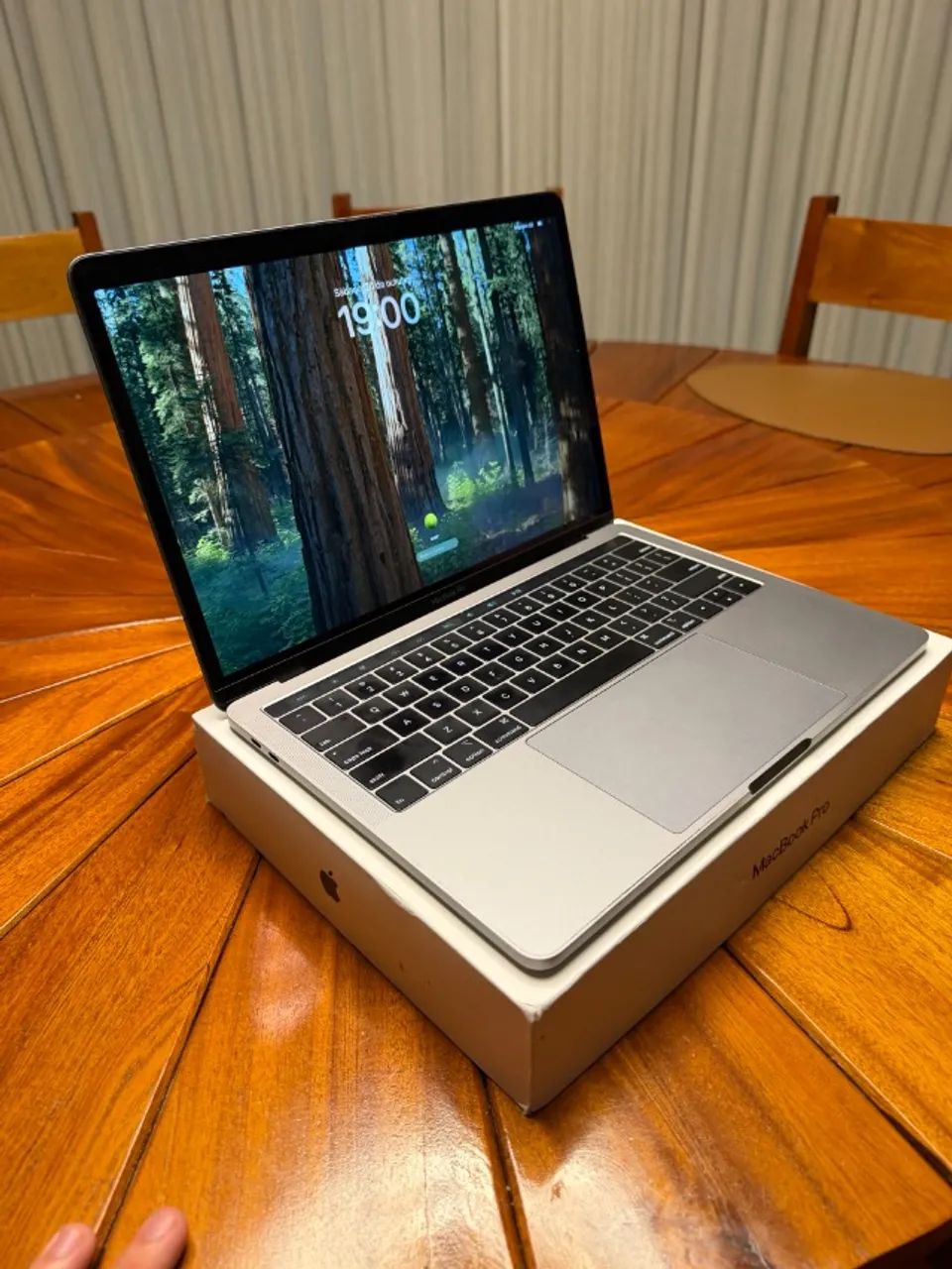 MacBook Pro 13" 2019 i5 8GB 128GB Touch Bar com caixa - Foto 4