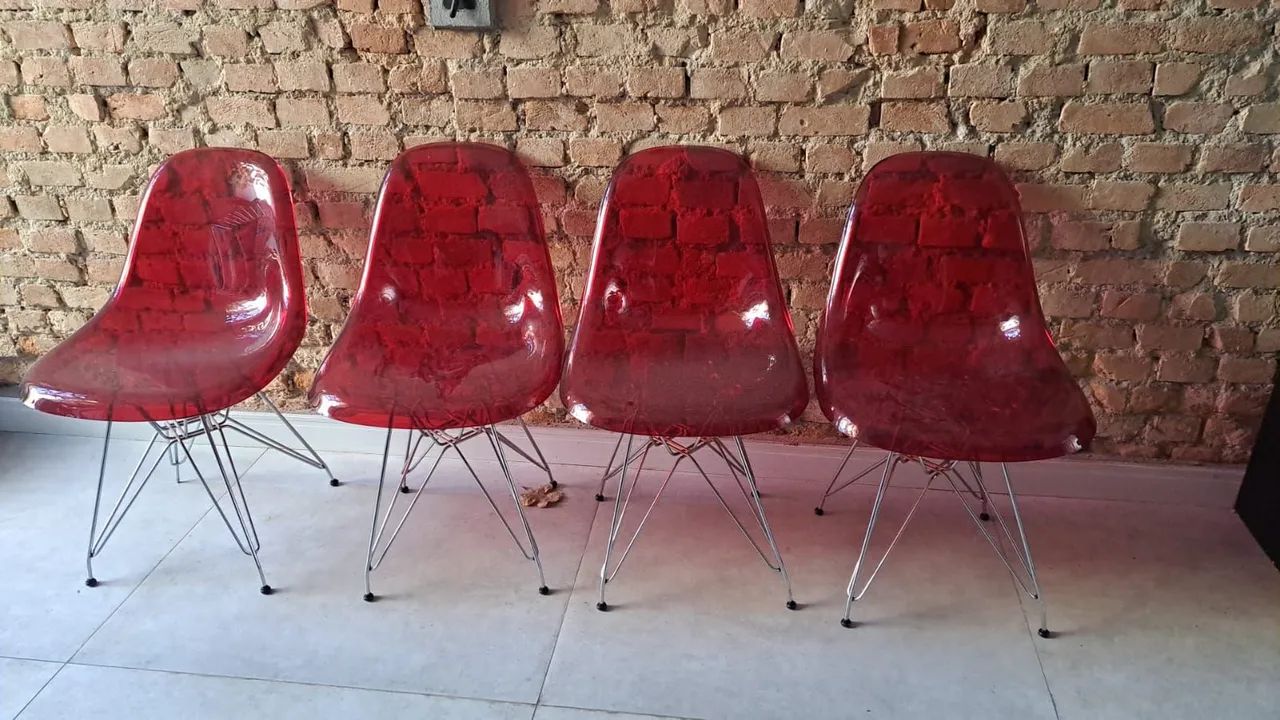 Cadeiras de acrilico