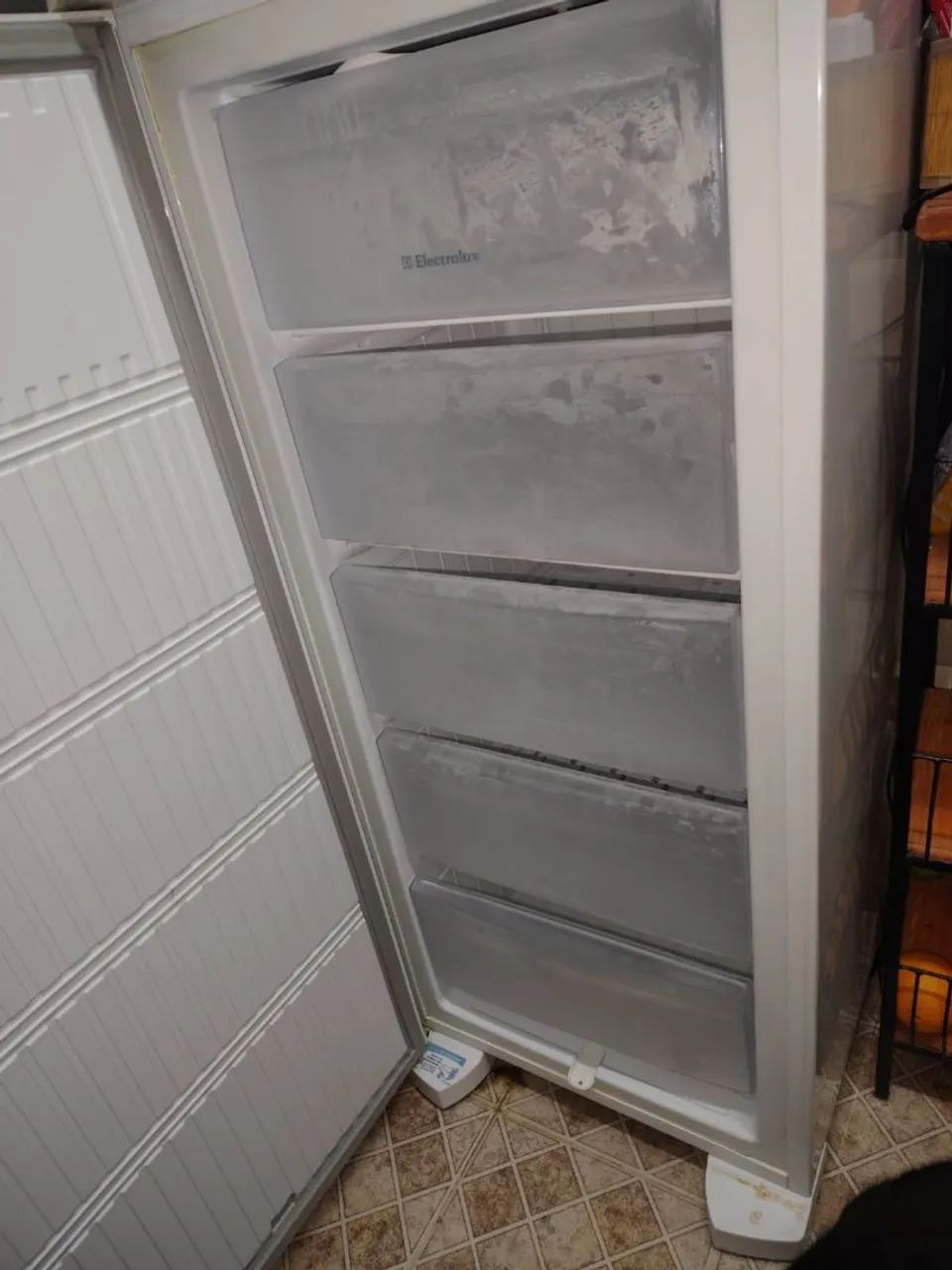 Freezer Eletrolux semi novo  - Foto 2